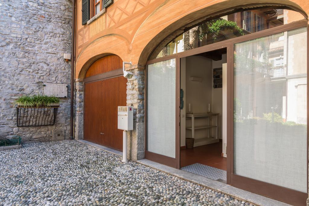 Corte Delle Rondini - Bymyhomeincomo Apartamento *